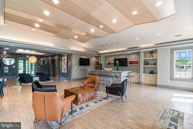 Building Photo - 616 Warbler Walk