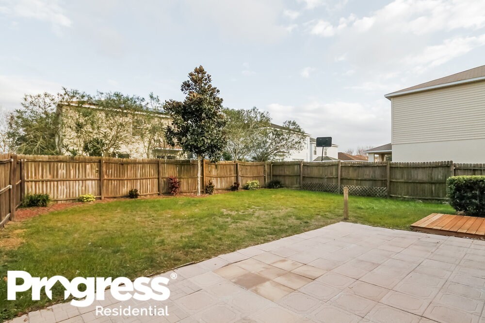 Building Photo - 9540 Simeon Dr