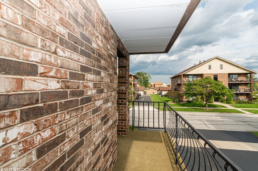 Side Balcony - 16824 82nd Ave Unit 2S