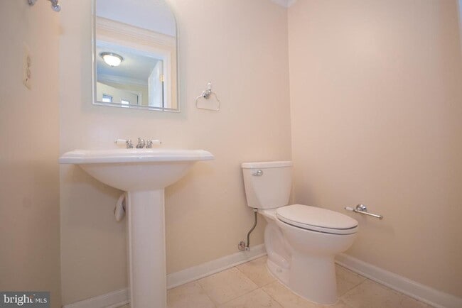 Building Photo - 7993 Tyson Oaks Cir