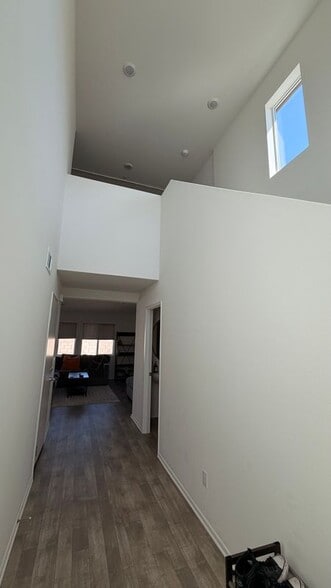 Building Photo - 30816 Viper Ct