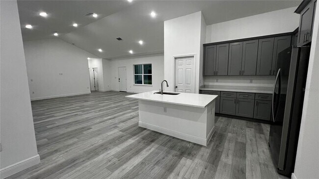 Building Photo - 14927 SW 63rd Ct