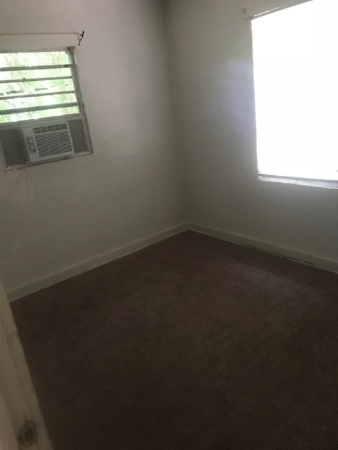 Building Photo - 103 S SADDLER St