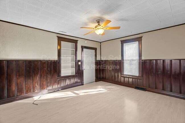 Building Photo - 409 Harrison Ave