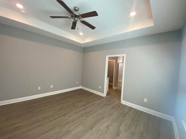 Building Photo - 1007 Skylark Rd