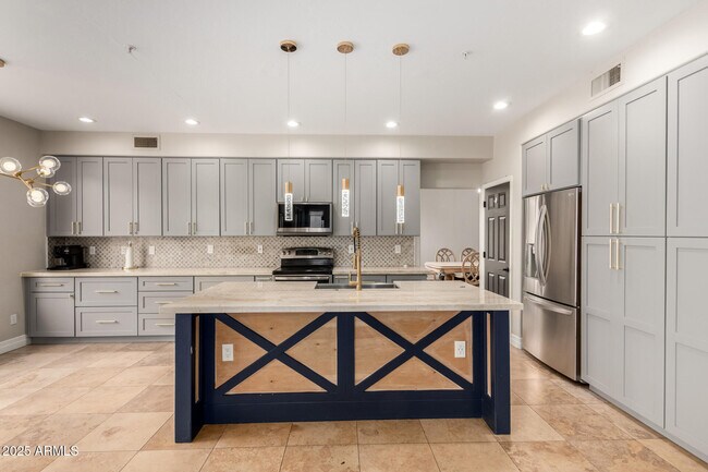 Building Photo - 10591 E Firewheel Dr