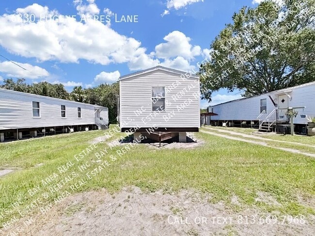 Building Photo - 6330 Eugene Acres Ln