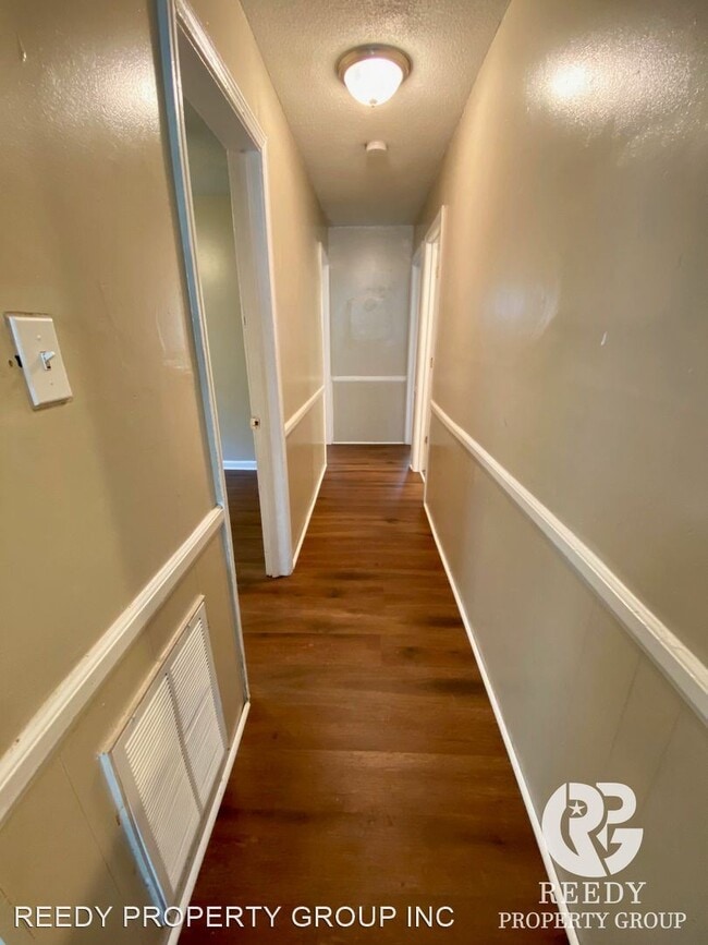 Building Photo - 3 br, 1 bath House - 784 Wofford St
