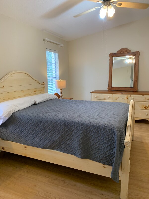 Building Photo - 544 High Pine Ct