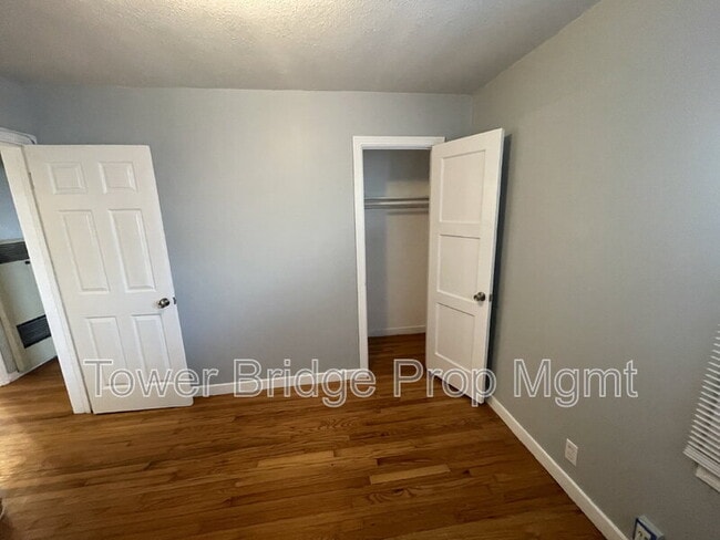 Building Photo - 2871 32nd Ave