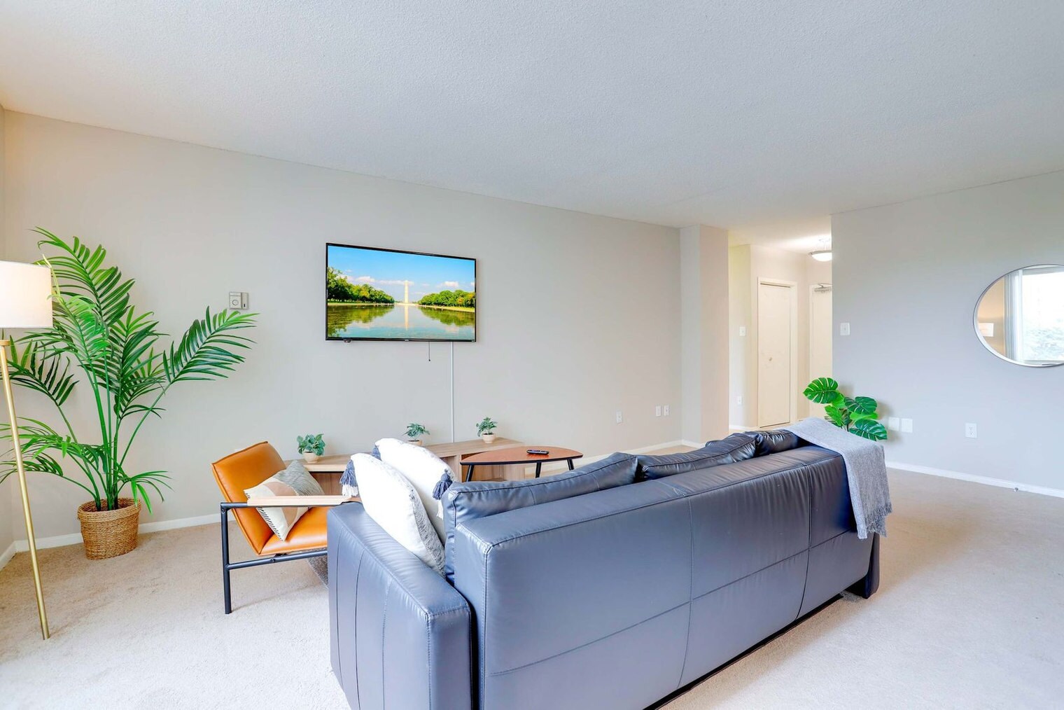 Building Photo - 1600 S Eads St