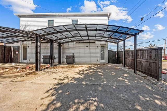 Building Photo - 600 Melba St