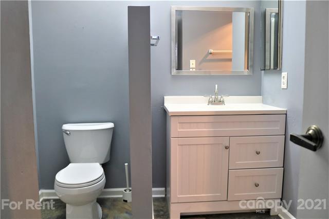 Building Photo - 1847 J Julian Ln