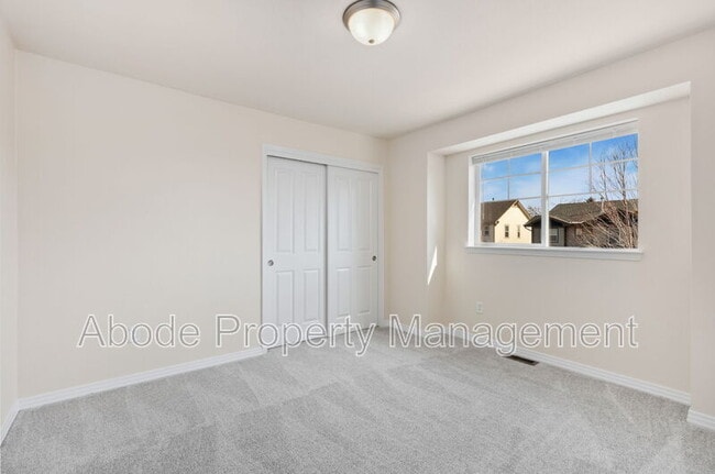 Building Photo - 2104 18th Ave