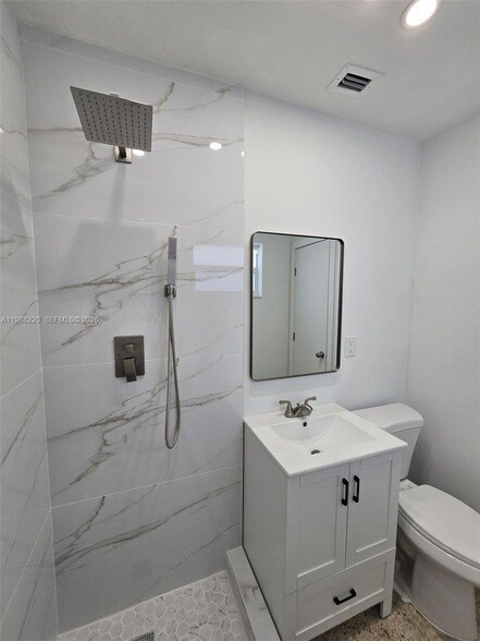 Building Photo - 3245 SW 88th Ct