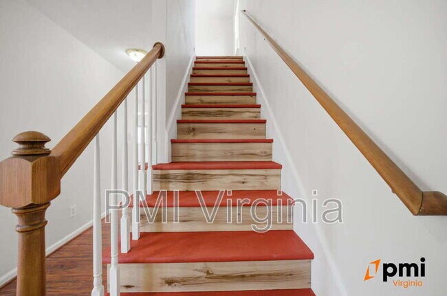 Building Photo - 831 Marshall Ave