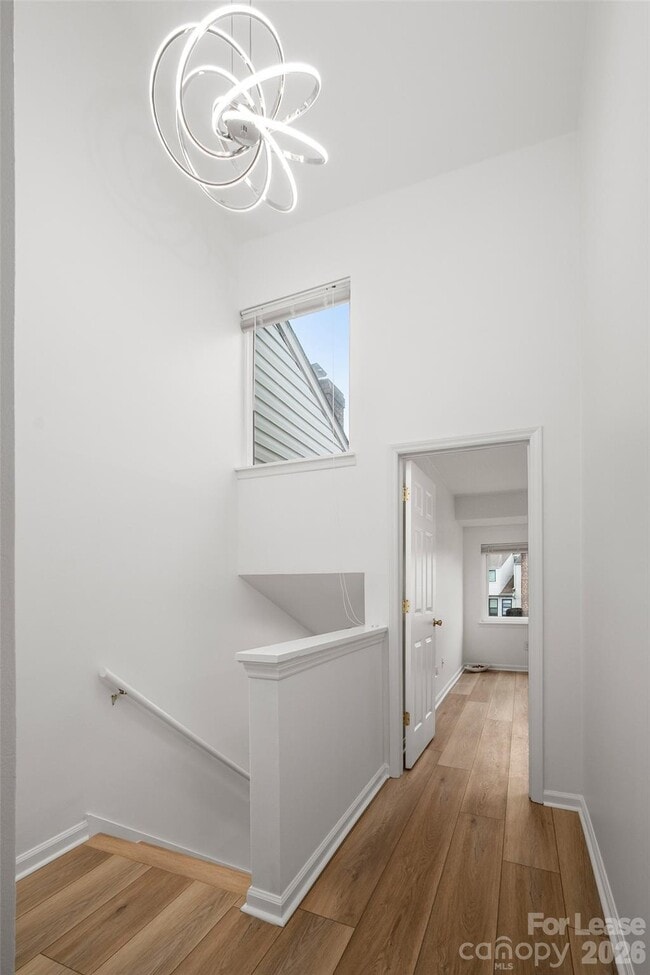 Building Photo - 10943 Carmel Crossing Rd