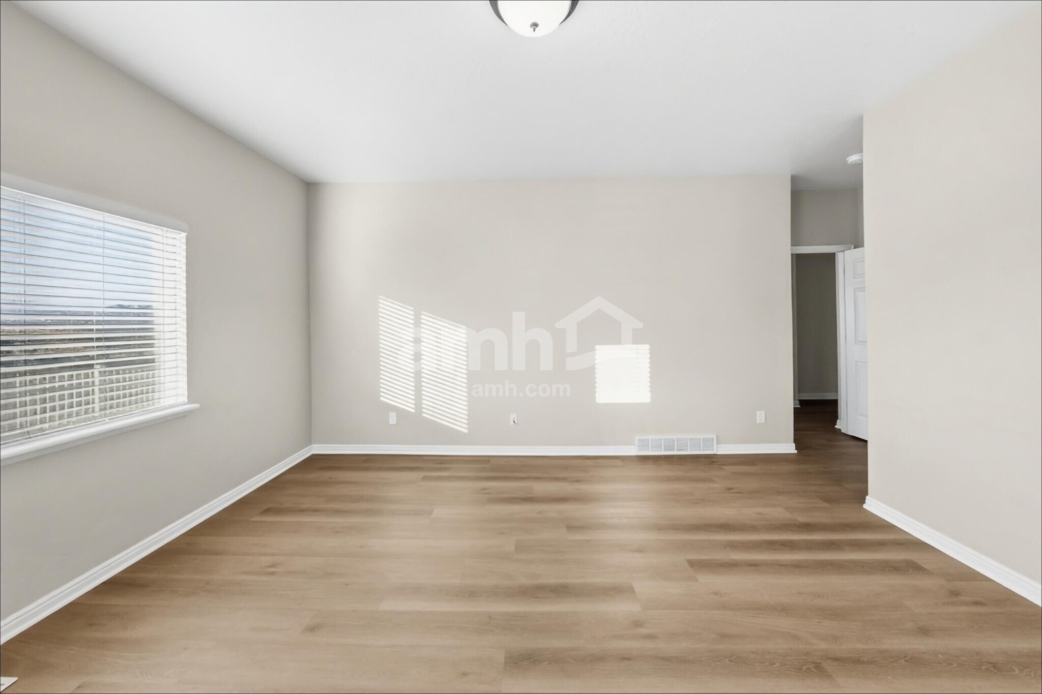 Building Photo - 294 Rocky Creek Way