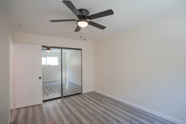 Building Photo - 821 W 167th St