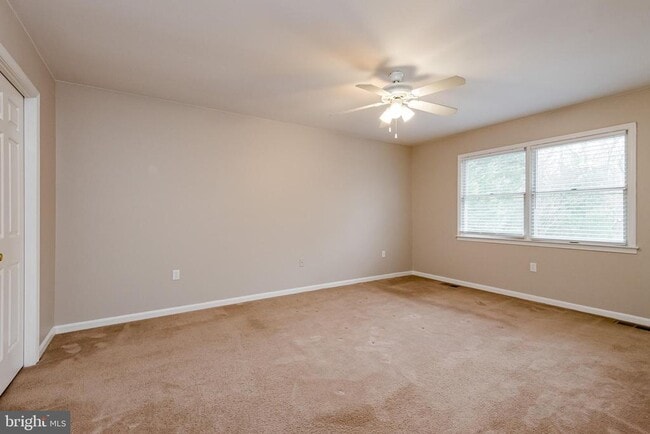 Building Photo - 517 Stockbridge Ct