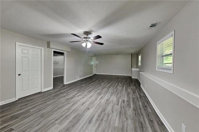 Building Photo - 174 Fox Dr