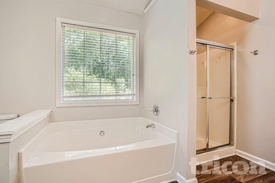 Building Photo - 2047 Ridgestone Landing SW