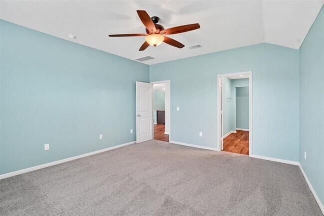 Building Photo - 1425 Fairhaven Gtwy