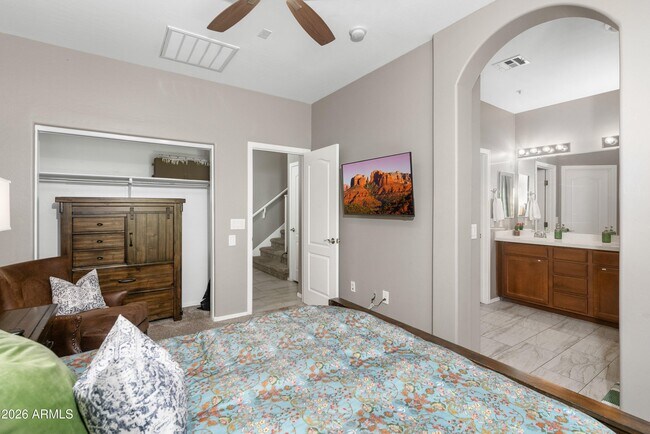 Building Photo - 3647 E Horace Dr