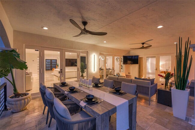 Building Photo - 2323 Delmar Pl