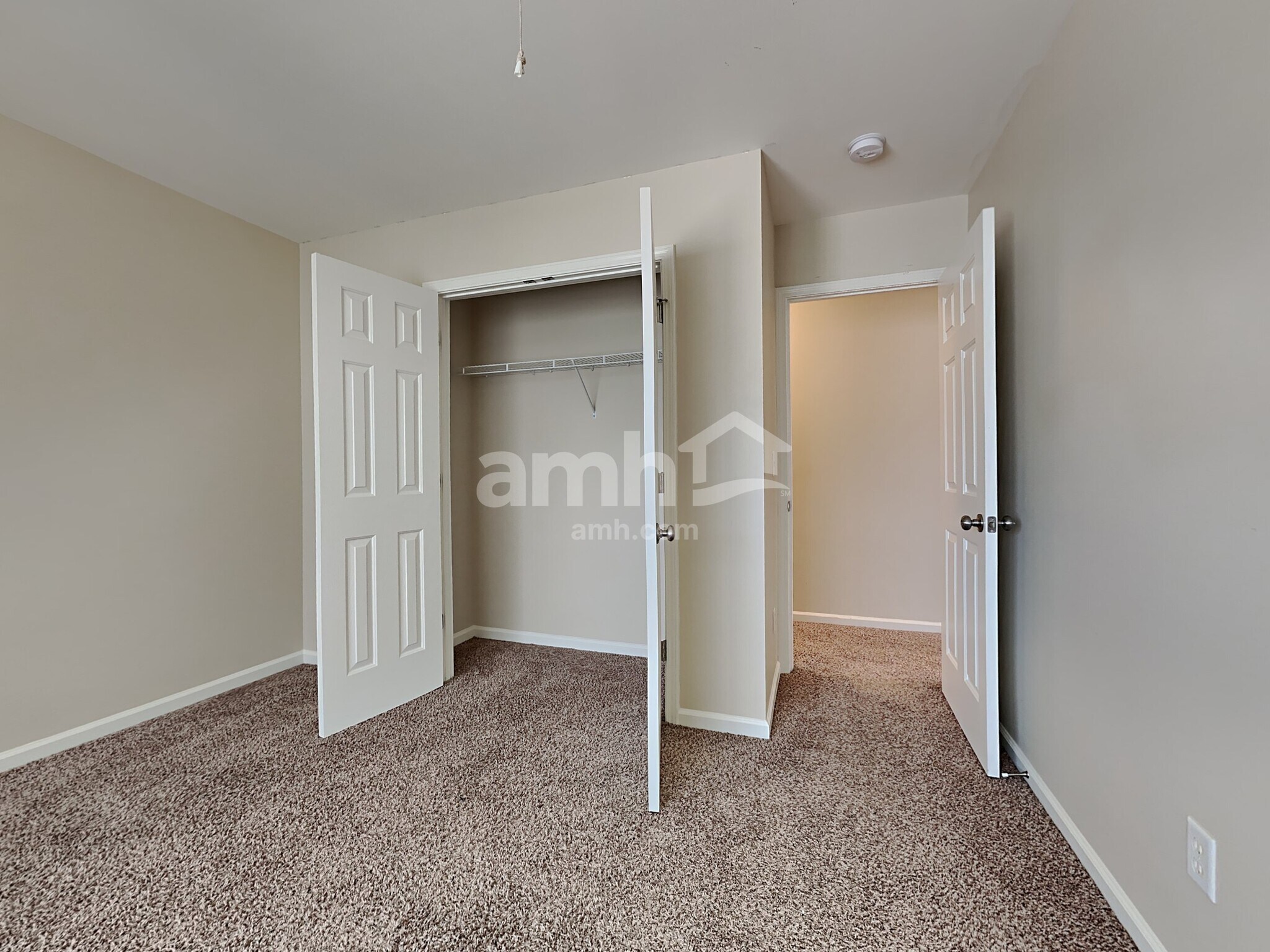 Building Photo - 7492 Hawks Cir