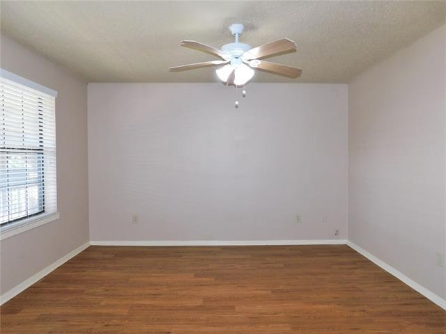 Building Photo - 218 N Texas Blvd