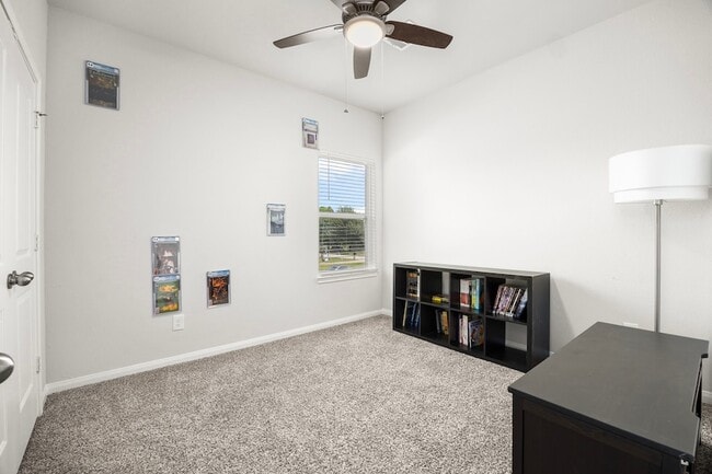 Building Photo - 24802 Landolfi Dr