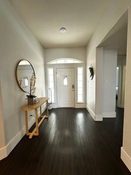 Building Photo - 4505 Sydney Harbour Ct