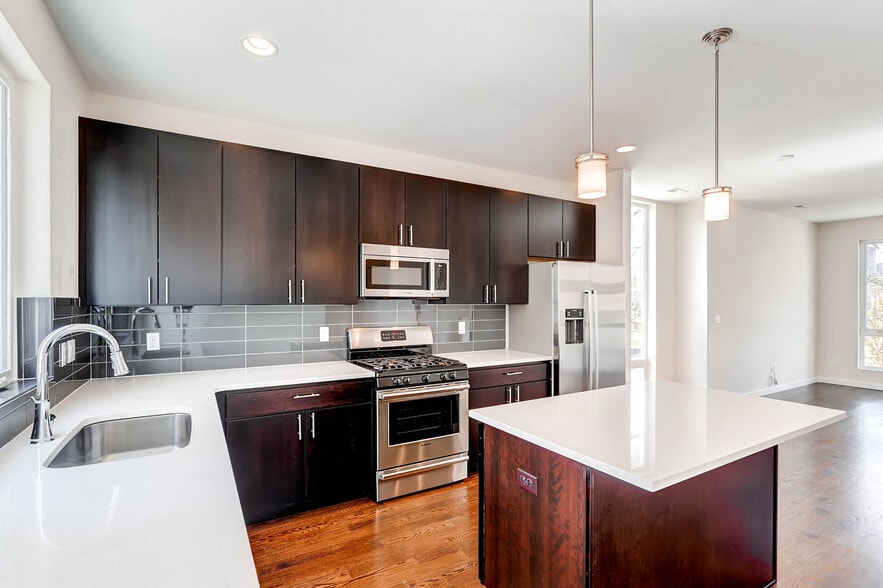 Building Photo - 3415 Larimer St