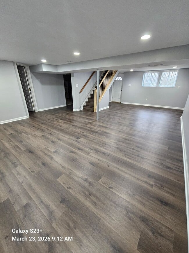 Building Photo - EDGEWOOD - SINGLE FAMILY RANCHER