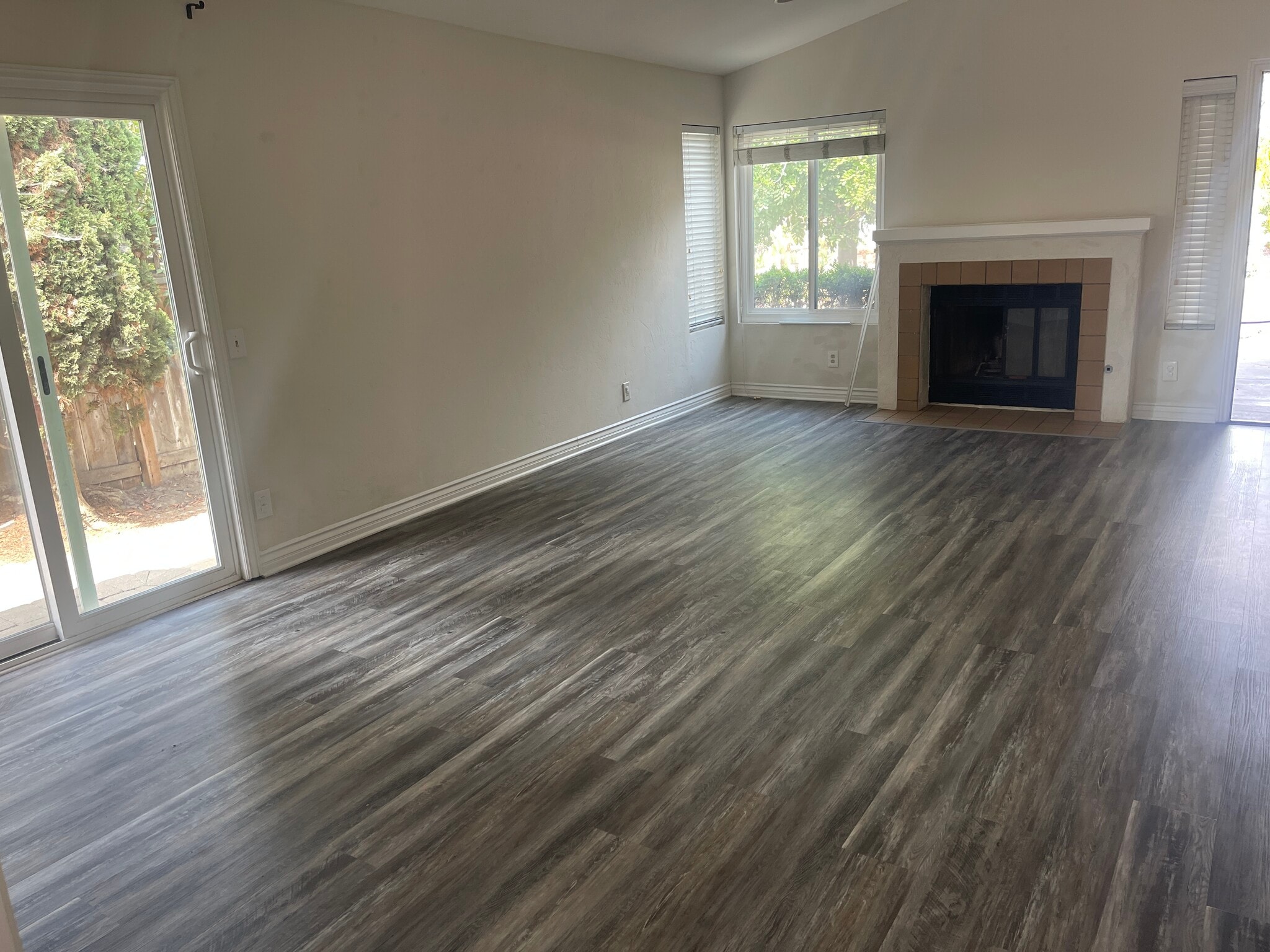 Building Photo - 378 Bay Leaf Dr
