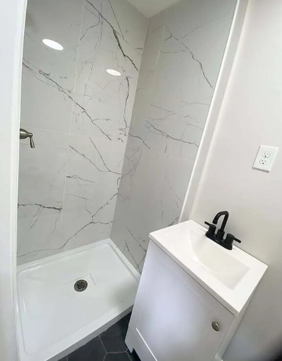 Building Photo - 243 E Fayette St