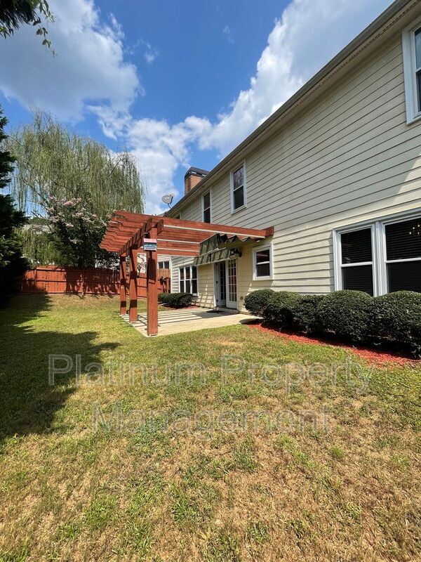 Building Photo - 4916 Durley Ln SE