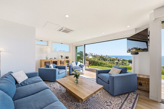 Building Photo - 6817 Seawatch Ln