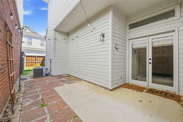 Building Photo - 5955 Rosebud Dr