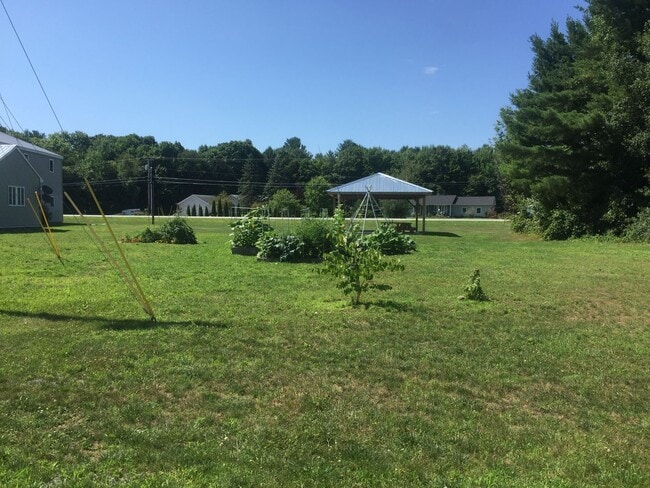 Building Photo - 75-C SL