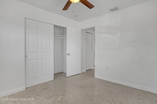 Building Photo - 4430 Barnsdale Dr