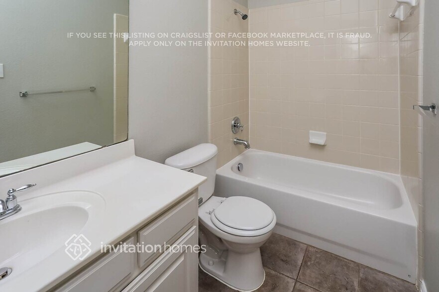 Building Photo - 1014 Spinnaker Dr
