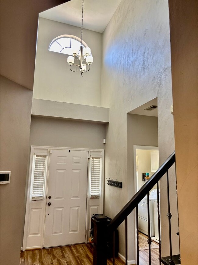 Building Photo - 3 bedroom/2.5 bathroom- Lake Cambridge- Kiln Creek