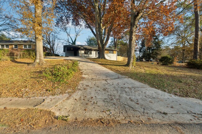 Building Photo - 2385 Tilson Rd