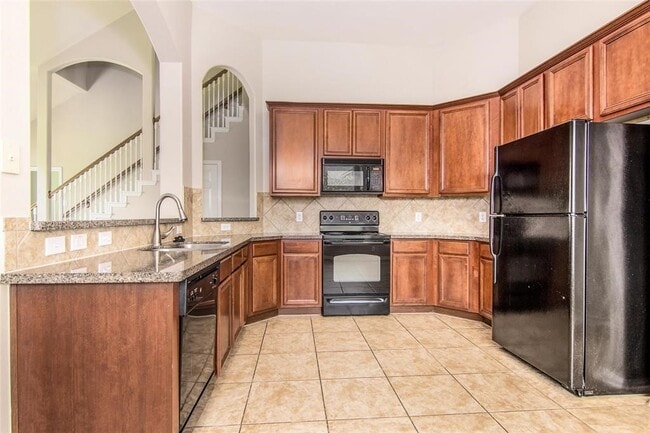 Building Photo - 1004 Autumn Brook St