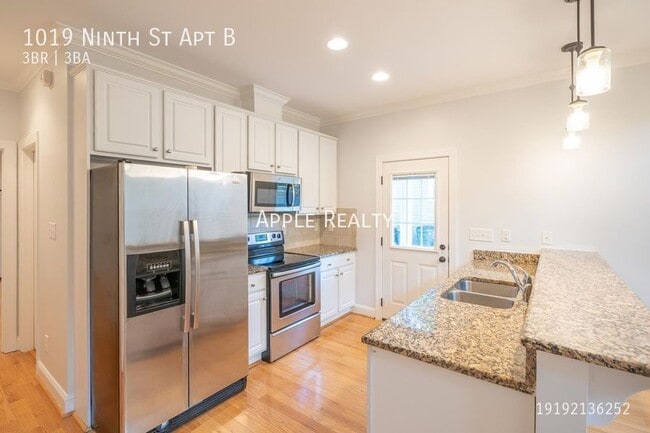 Building Photo - 1019 9th St