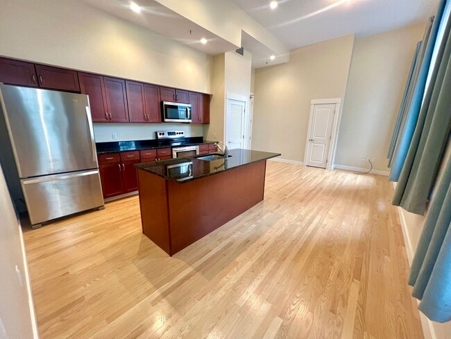 Primary Photo - Putnam Block Hotel - One Bedroom Apartment, Available NOW - $1,950