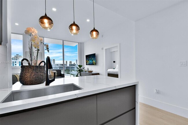 Building Photo - 18800 NE 29th Ave