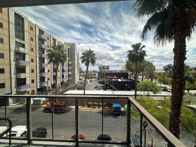 Building Photo - 353 E Bonneville Ave